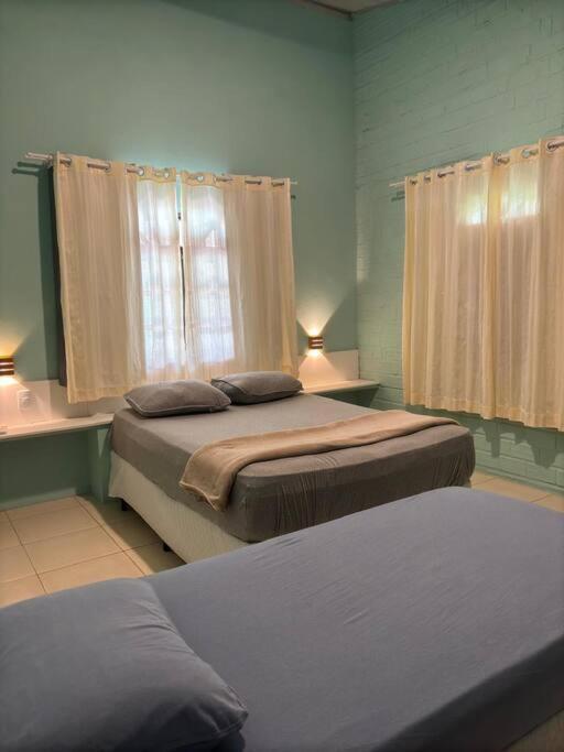Holiday home Ampla Casa De 3 Quartos Com Piscina