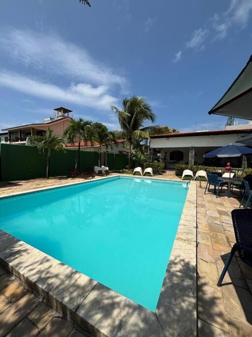 Ampla Casa De 3 Quartos Com Piscina