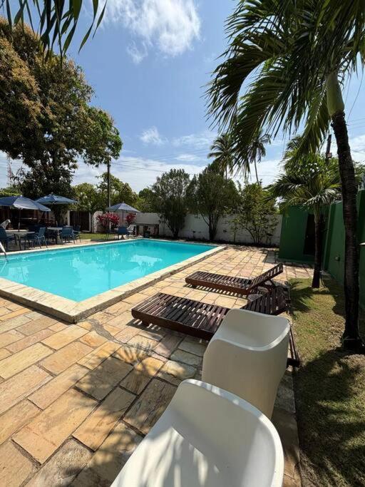 Ampla Casa De 3 Quartos Com Piscina