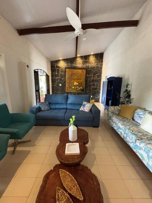 Ampla Casa De 3 Quartos Com Piscina Сasa de vacaciones